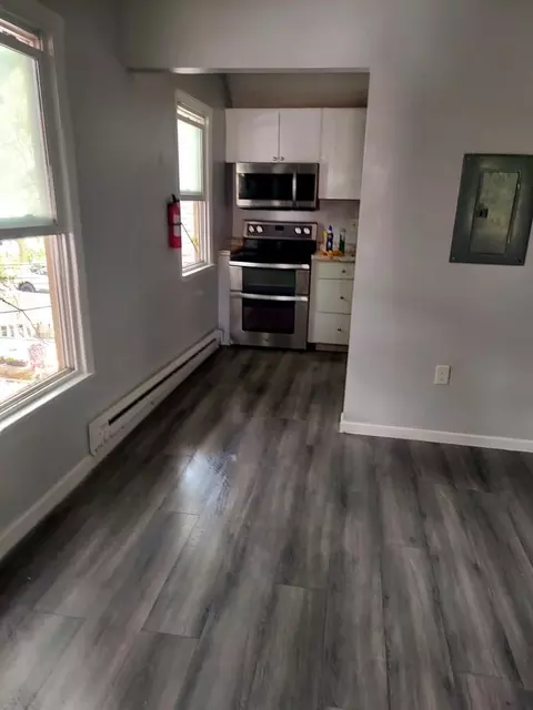 3811 John Ave #3, Cleveland, OH 44113