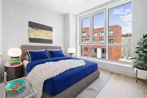 251 E 2nd St #5D, New York, NY 10009