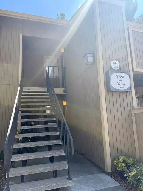 3284 Red Cedar Ter, Fremont, CA 94536