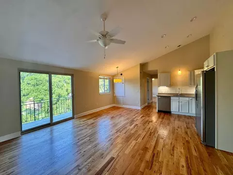 106 S Anderson St, Morganton, NC 28655