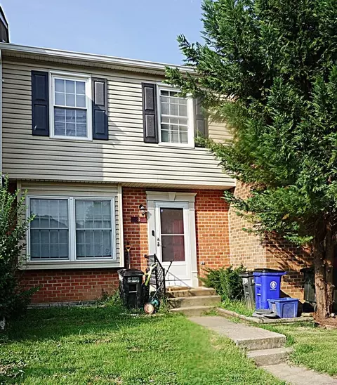 3 Crystal Rock Ct, Germantown, MD 20874
