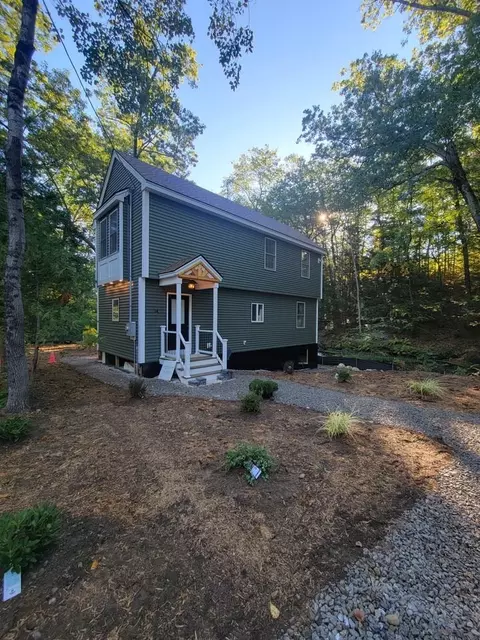 14 Valley Rd, Groton, MA 01450