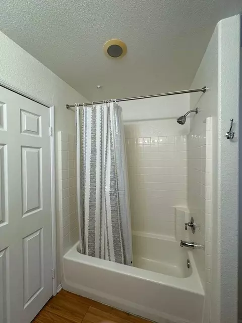 616 E Walnut St, Pasadena, CA 91101 photo 24