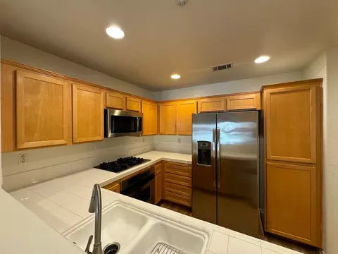 616 E Walnut St, Pasadena, CA 91101 photo 15