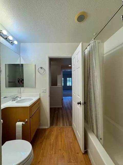 616 E Walnut St, Pasadena, CA 91101 photo 22