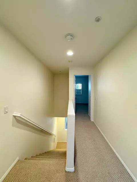 616 E Walnut St, Pasadena, CA 91101 photo 27