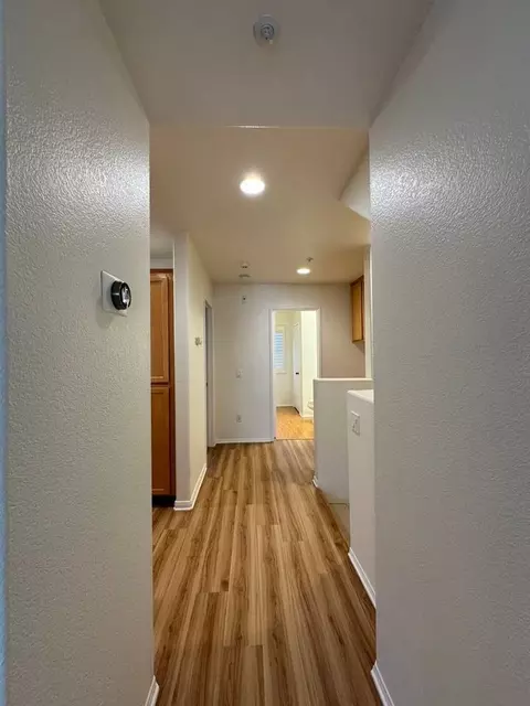 616 E Walnut St, Pasadena, CA 91101 photo 26