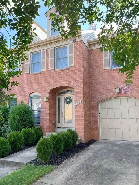 12117 Gatewater Dr, Potomac, MD 20854