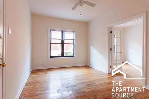817 W Waveland Ave #N1, Chicago, IL 60613