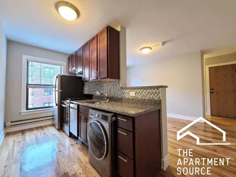 2904 N Mildred Ave #J2, Chicago, IL 60657