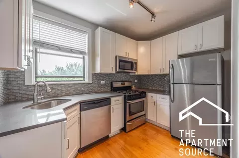 2321 N Rockwell St #C3, Chicago, IL 60647