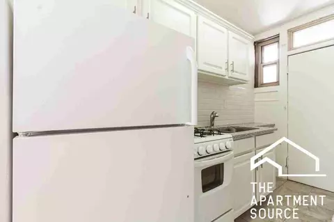540 W Surf St #N3, Chicago, IL 60657