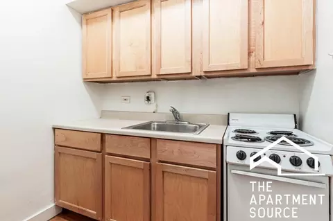 536 W Arlington Pl #108, Chicago, IL 60614