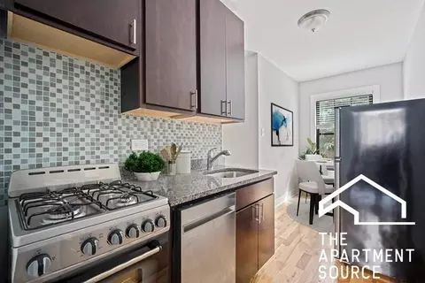 2906 N Mildred Ave #O2, Chicago, IL 60657