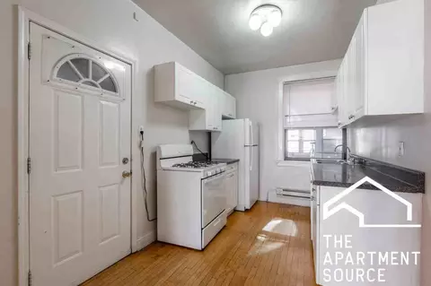 1317 Oak Ave #G2, Evanston, IL 60201
