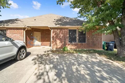 1204 Mulkey Ln, Denton, TX 76209