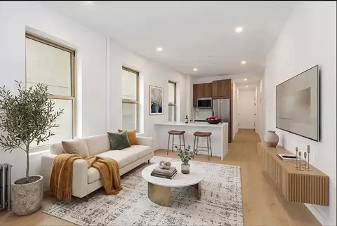 246 E 53rd St #5B, New York, NY 10022