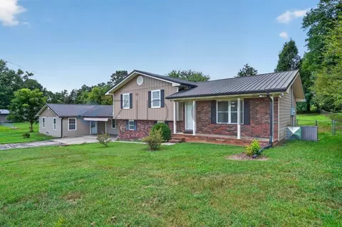 906 Diamond Cir, La Fayette, GA 30728