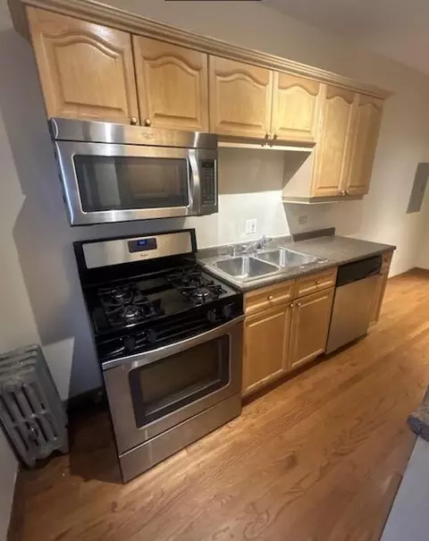 1818 W Chase Ave #2, Chicago, IL 60626