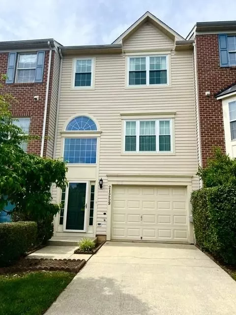 21259 Owls Nest Cir #42, Germantown, MD 20876