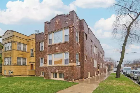 3222 W Grace St #1E, Chicago, IL 60618