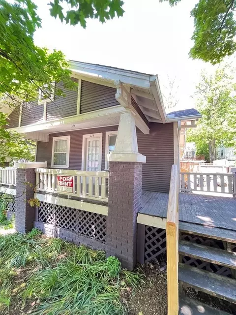 224 W Watson St, Fayetteville, AR 72701
