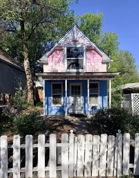 220 Willow St, Colorado Springs, CO 80903