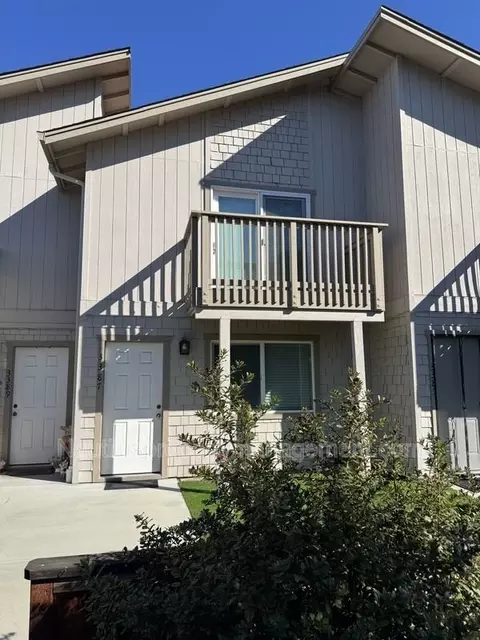 3387 Mission Dr, Santa Cruz, CA 95065