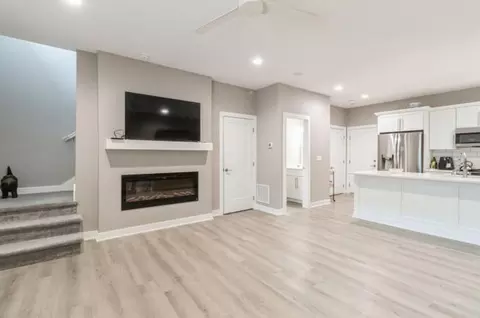 2337 SE Sydney Ln, Waukee, IA 50263