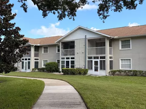 1435 Millstream Ln #204, Dunedin, FL 34698