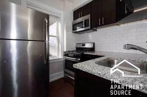 6748 N Ashland Ave #408, Chicago, IL 60626
