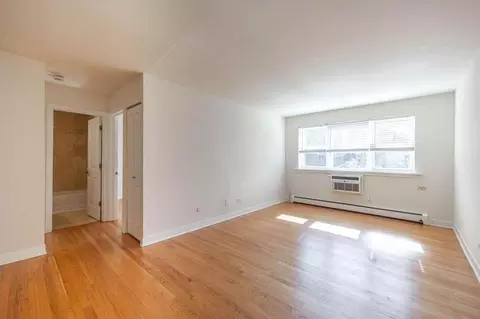 625 W Wrightwood Ave #416, Chicago, IL 60614