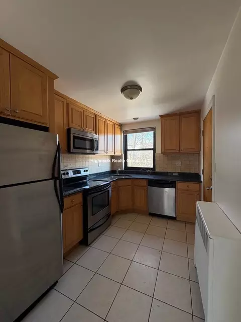 7320 N Ridge Blvd #3W, Chicago, IL 60645
