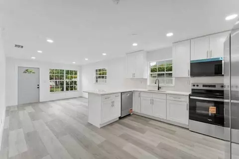 441 NW 2nd Ave, Deerfield Beach, FL 33441