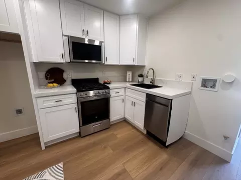 844 E Walnut Ave #B, Glendora, CA 91741 photo 10
