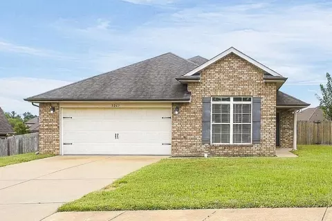 3267 Cecil Moore Dr, Southaven, MS 38671