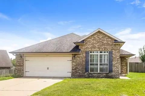 3267 Cecil Moore Dr, Southaven, MS 38671