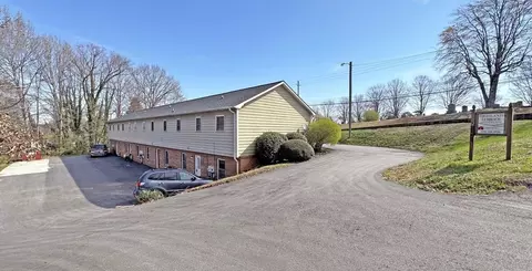 5 N Highland Ave, Granite Falls, NC 28630