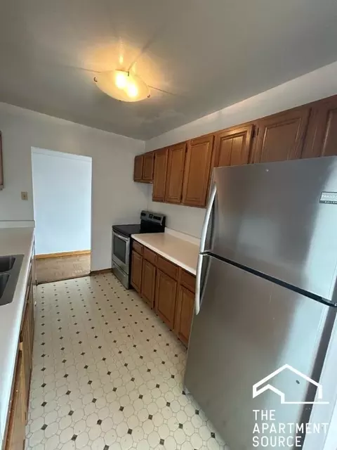 4180 N Marine Dr #505, Chicago, IL 60613