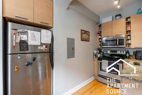 732 W Bittersweet Pl #1203, Chicago, IL 60613