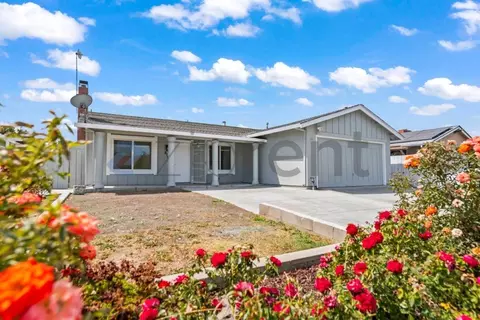 814 Royalbrook Ct, San Jose, CA 95111