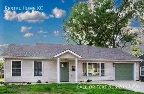 7620 Robinson St, Overland Park, KS 66204