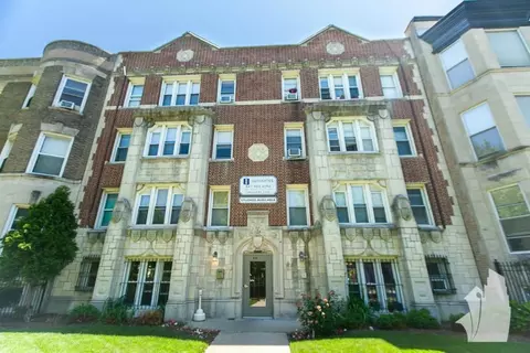 4735 N Beacon St #306, Chicago, IL 60640
