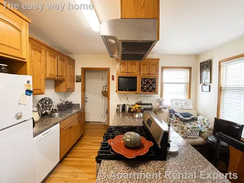 30 Hume Ave #2, Medford, MA 02155