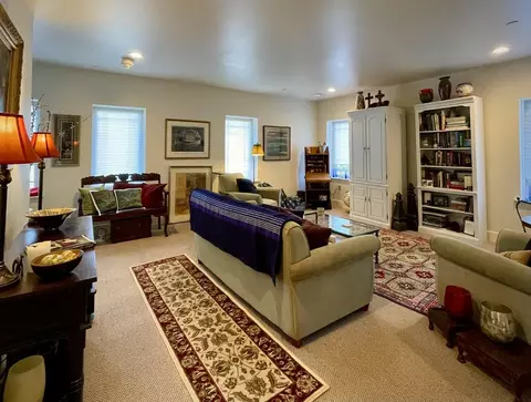 88 Kingwood Stockton Rd #4, Stockton, NJ 08559