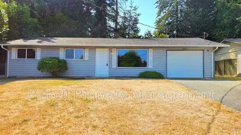 6237 Sunset Ave NE, Bremerton, WA 98311