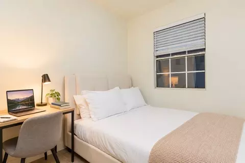 46 S Lotus Ave #5, Pasadena, CA 91107