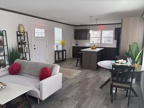 127 Cimarron, Lake Elmo, MN 55042