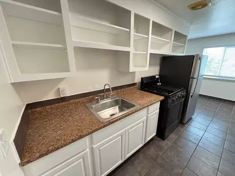2223 Bonar St #E, Berkeley, CA 94702 photo 9