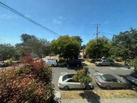 2223 Bonar St #E, Berkeley, CA 94702 photo 4